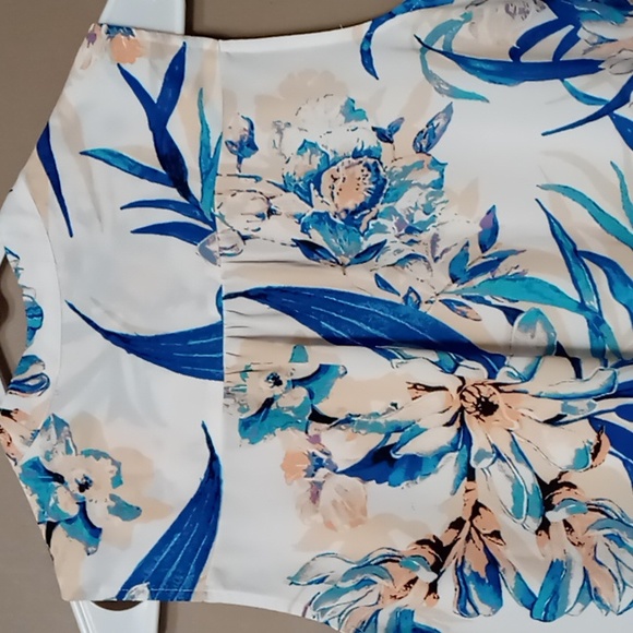 Alfani Tropical Flowered Faux Wrap Tuni Sleeveless Blouse Size 6 - Picture 5 of 5